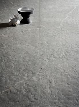 LEA Anthology 04 Gray WORN 제품 상세 이미지